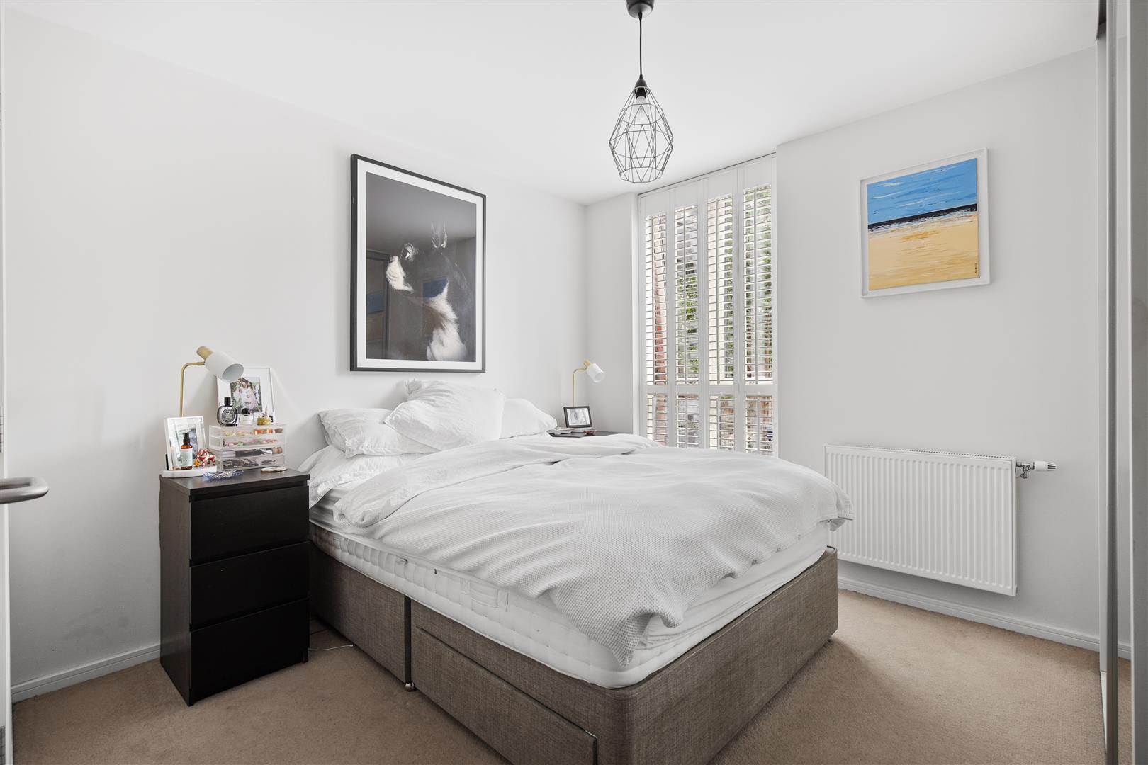 Maypole Court, Mile End